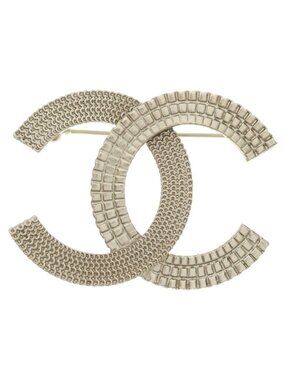 Chanel CC Logo Brooch Pin Badge Gold
